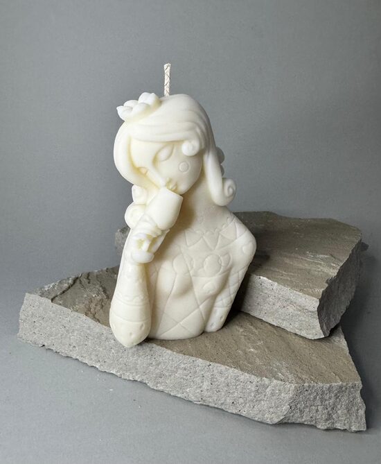 Soy wax candle "QUEEN"